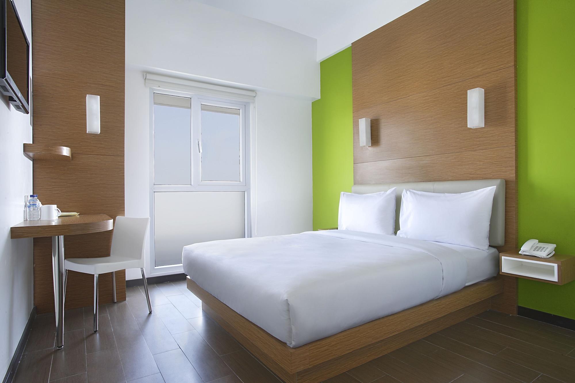 Amaris Hotel Cirebon Exteriör bild