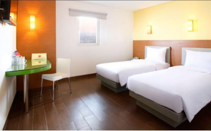 Amaris Hotel Cirebon Exteriör bild